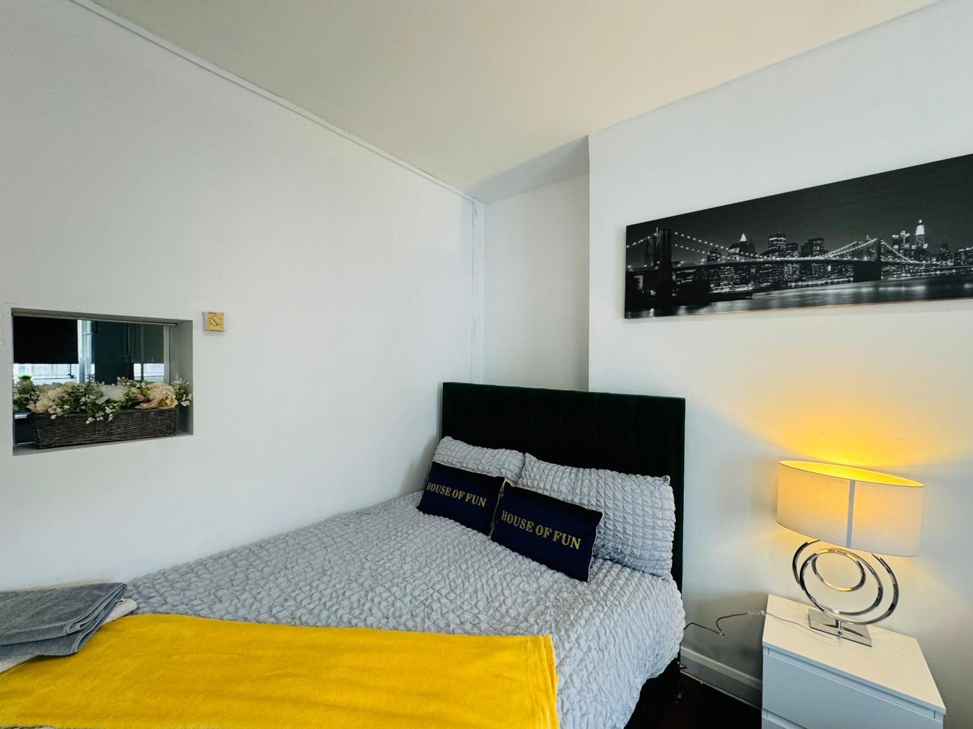 Apartament Lovely 1bedroom For 6ppl In Whitechapel, 1min Away To Dlr Station Londra